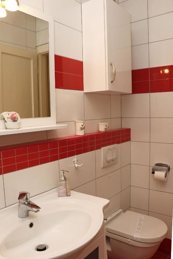Apartment Elena 1, Zagreb City With Garage Екстериор снимка