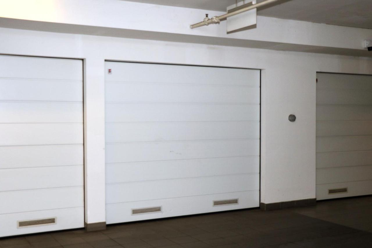 Apartment Elena 1, Zagreb City With Garage Екстериор снимка