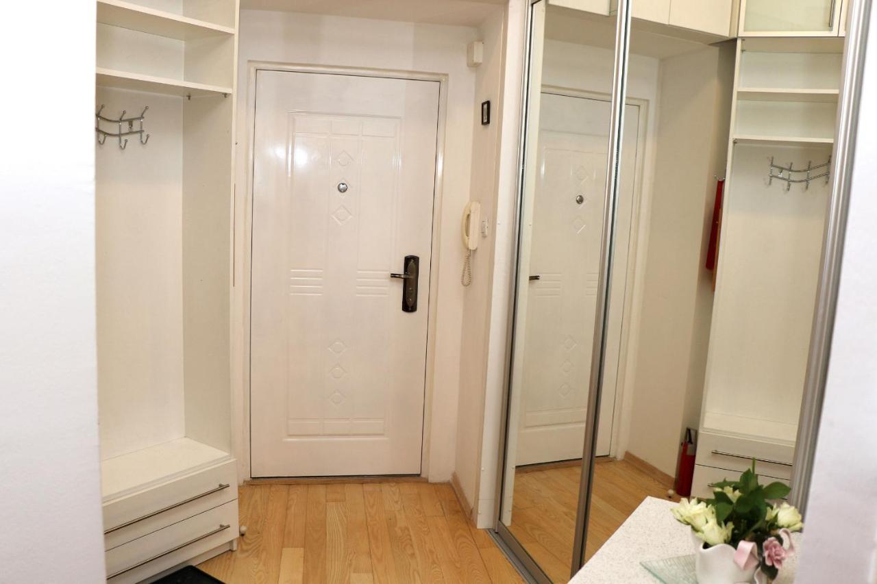Apartment Elena 1, Zagreb City With Garage Екстериор снимка