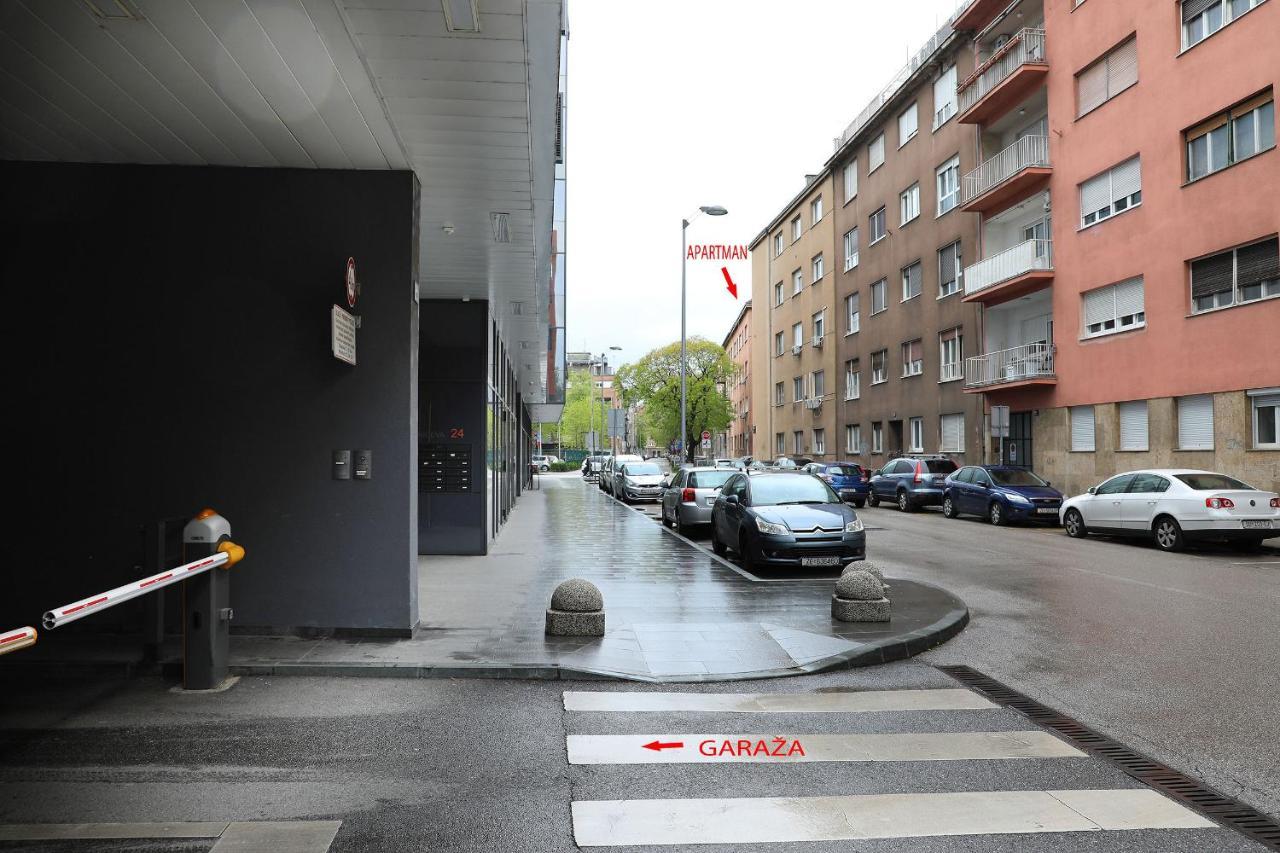 Apartment Elena 1, Zagreb City With Garage Екстериор снимка